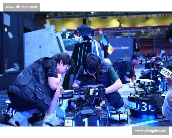 机器人足球赛连环翻车，担架员成意外主角